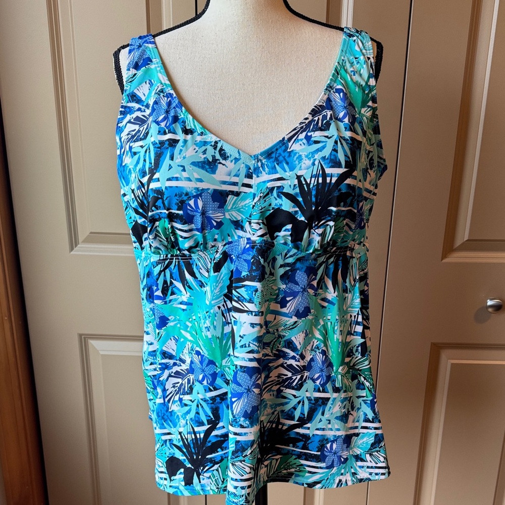 Swimsuits For All - Tropical Floral Tankini Swim Top